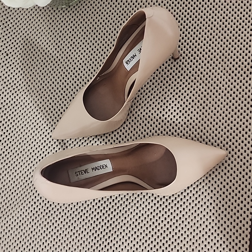 Heels - Picture 4 of 5